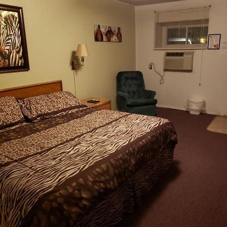 The Buzzards Nest Motel Lamar Exterior photo