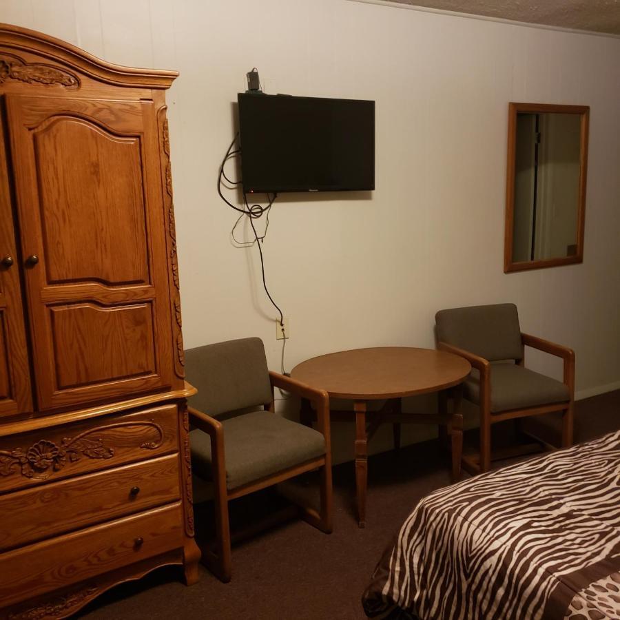 The Buzzards Nest Motel Lamar Exterior photo